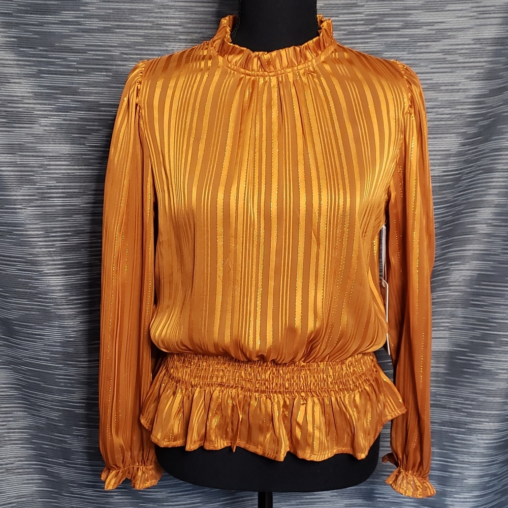 *HP*🆕 Iris Basic Ruffled Long Sleeve Blouse